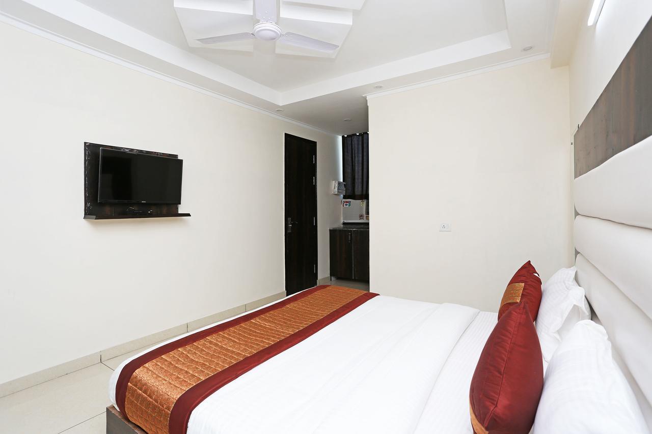 Oyo 9147 Hotel Aerostay New Delhi Exterior photo